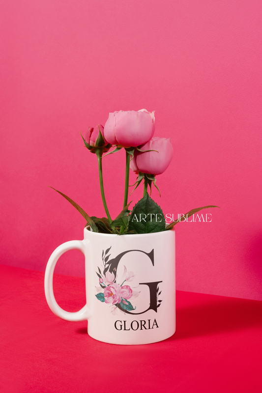 Taza Inicial Negra con flores rosa